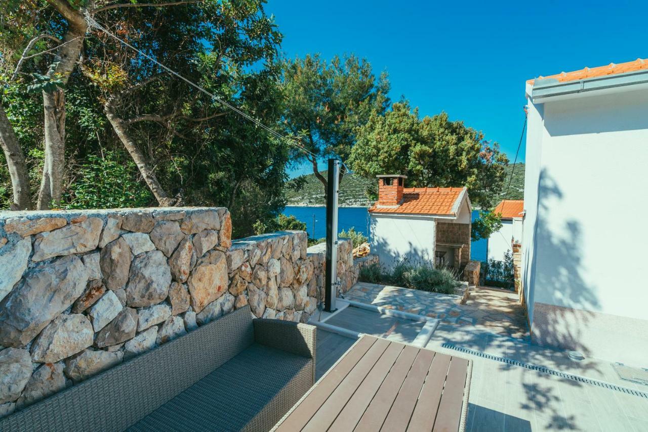 Villa Relax Veliki Drvenik Eksteriør bilde