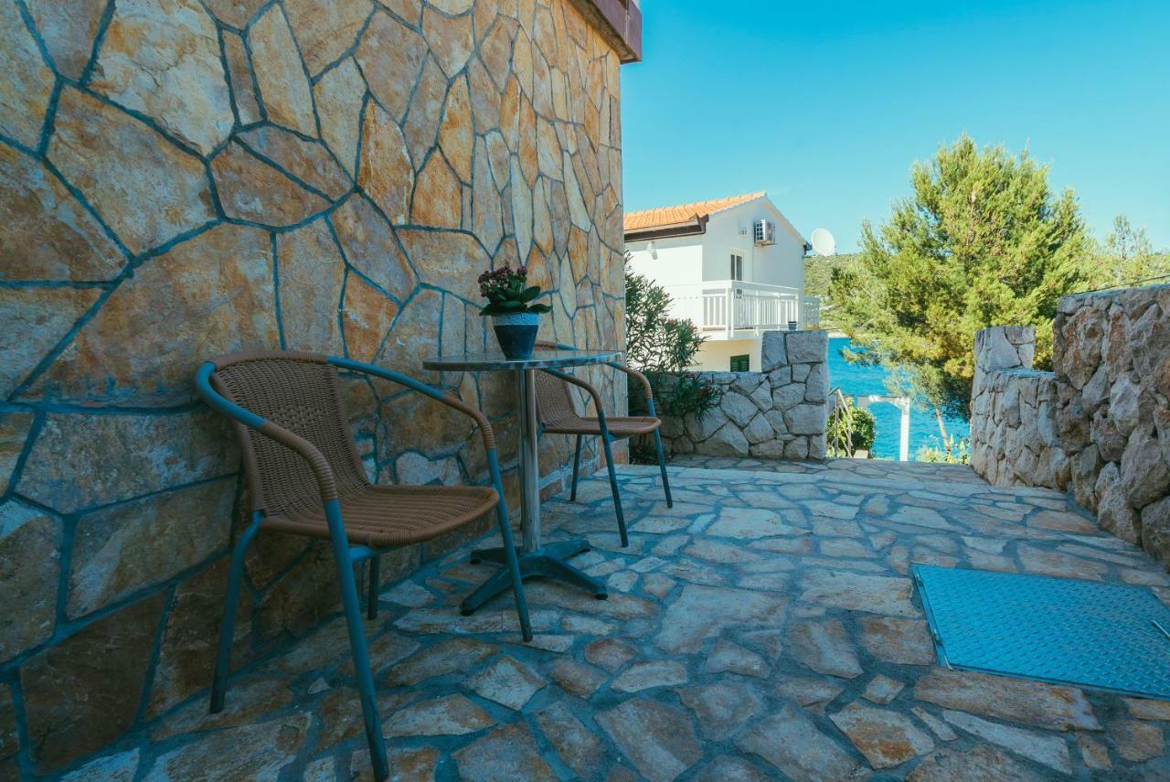 Villa Relax Veliki Drvenik Eksteriør bilde