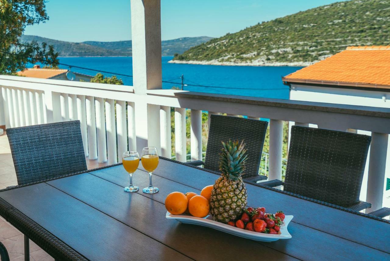 Villa Relax Veliki Drvenik Eksteriør bilde